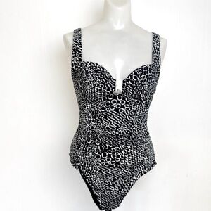 Calvin Klein Black and White Patterned one piece Swimsuit size 10